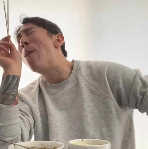 韩国霸道总裁吃饭